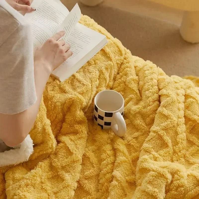 Plush Throw Blanket – photo 3