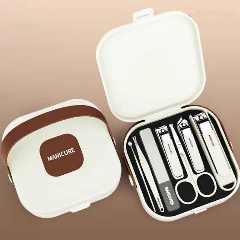 Portable 7-Piece Manicure Set – photo 10